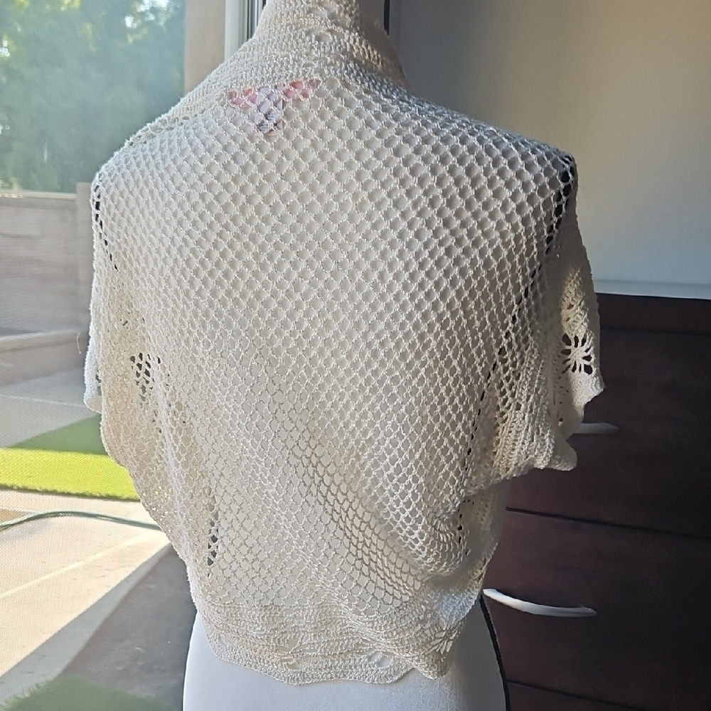 Victoria's Secret Cream Cable Knit Shrug - Picture 3 of 13